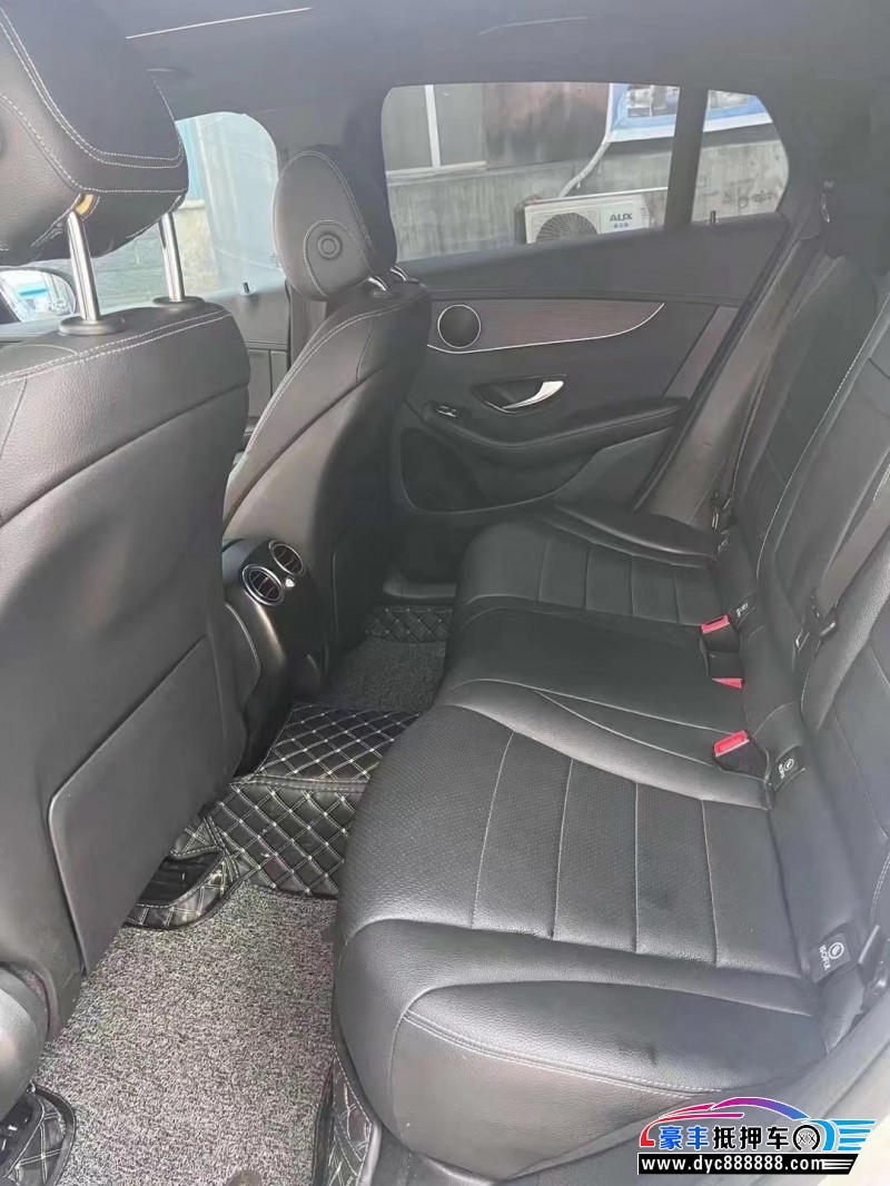 20年奔驰GLC轿车抵押车出售