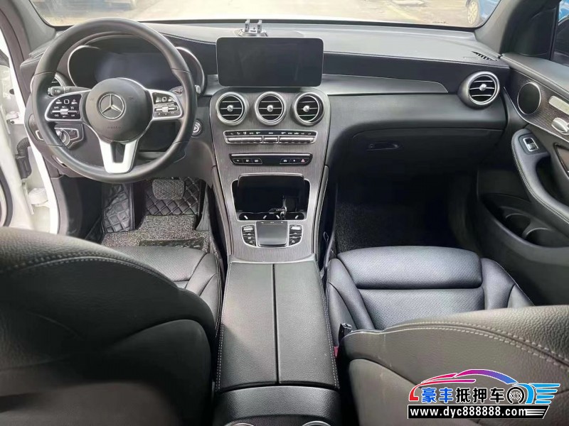 20年奔驰GLC轿车抵押车出售