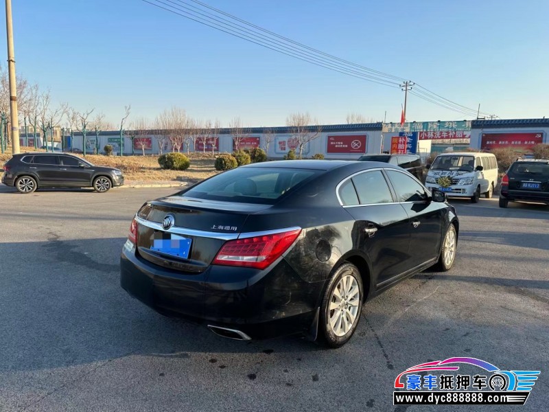 15年别克君越轿车抵押车出售