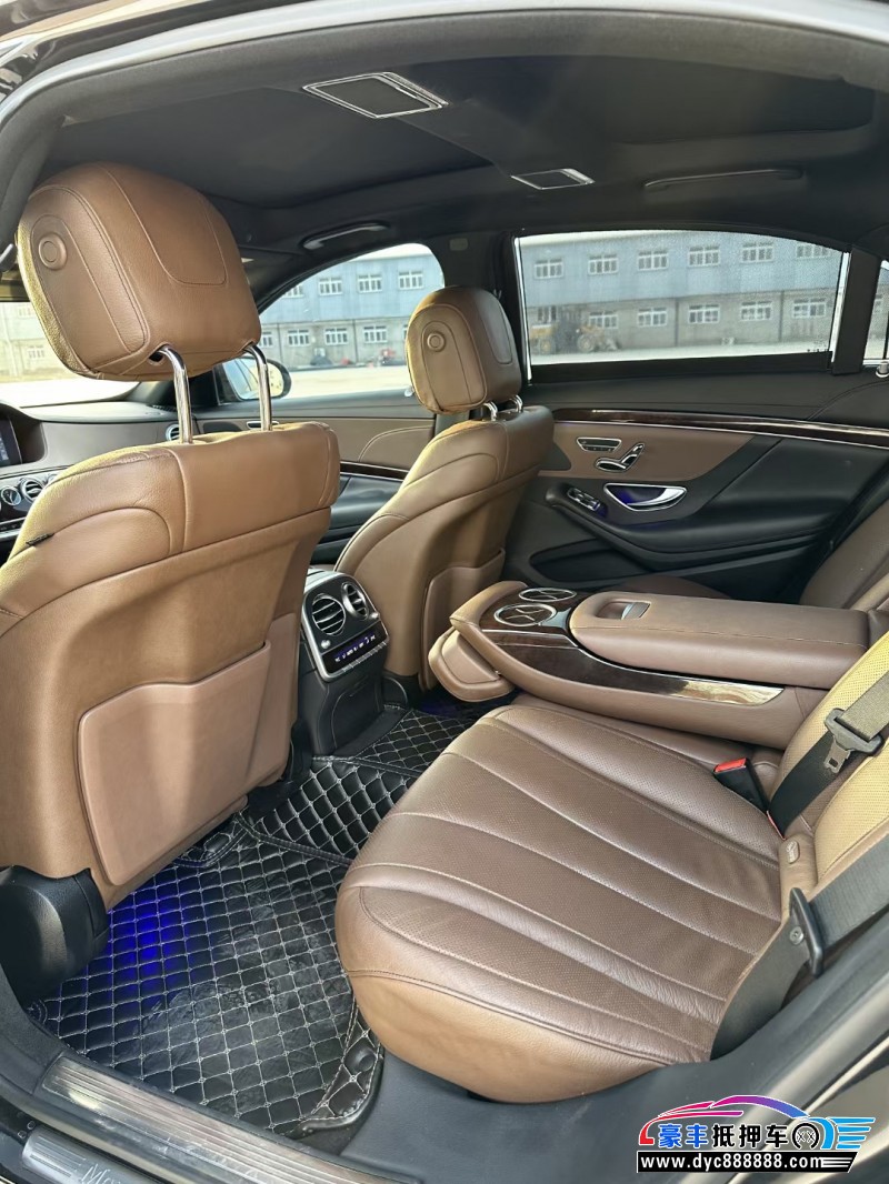 18年奔驰S级轿车抵押车出售