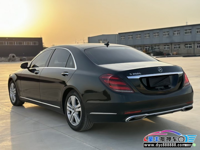 18年奔驰S级轿车抵押车出售