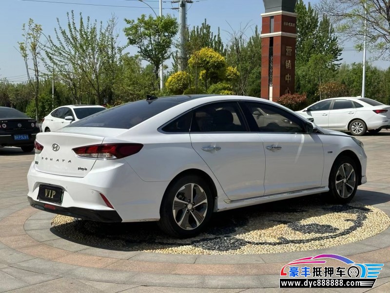 21年现代索纳塔轿车抵押车出售