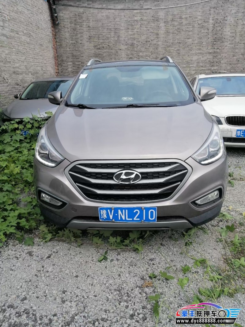 15年现代ix35轿车抵押车出售