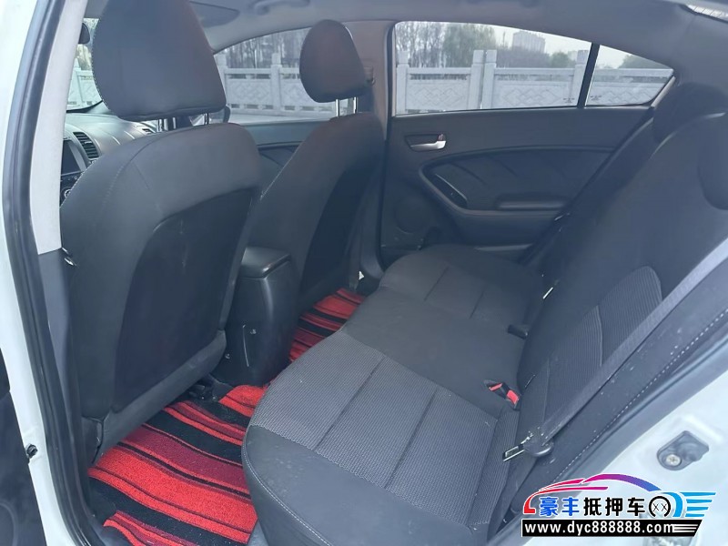 17年起亚K3轿车抵押车出售