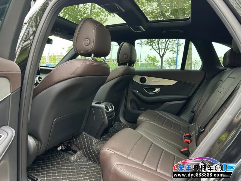 22年奔驰GLC轿车抵押车出售