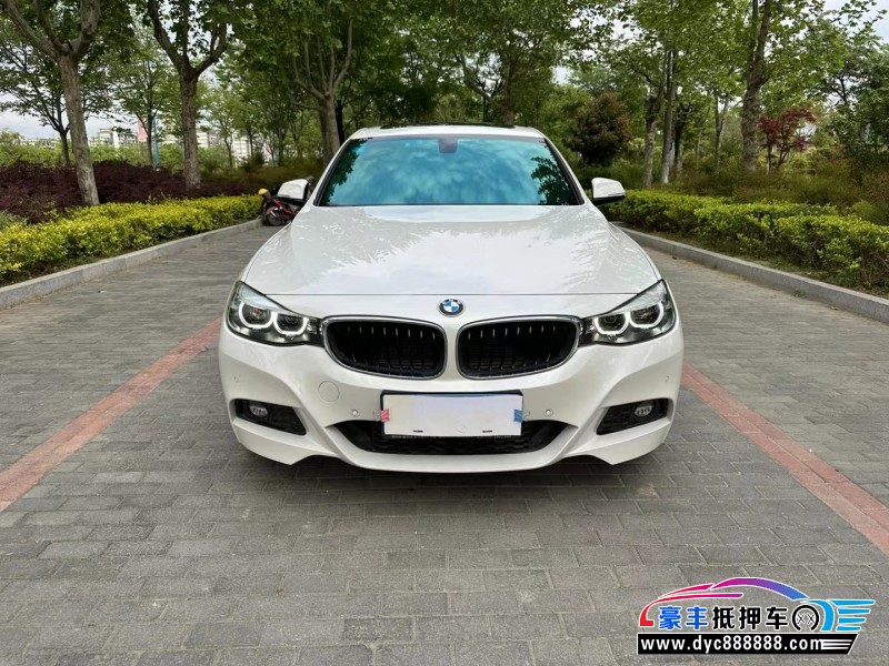 20年宝马3系轿车抵押车出售