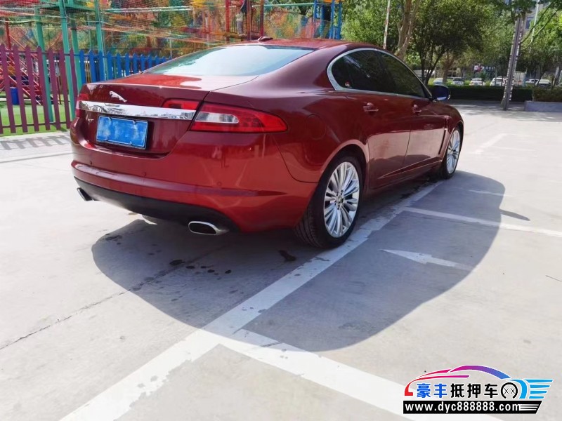 12年捷豹XF轿车抵押车出售