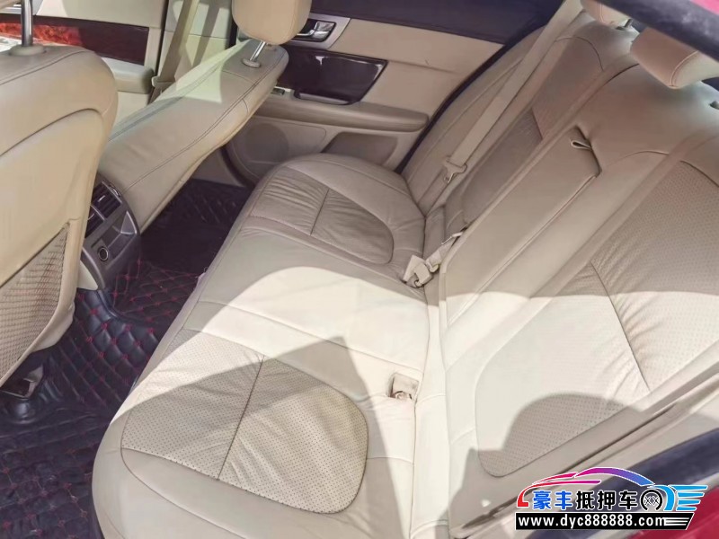 12年捷豹XF轿车抵押车出售