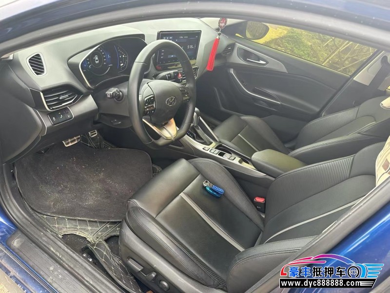 20年现代菲斯塔轿车抵押车出售