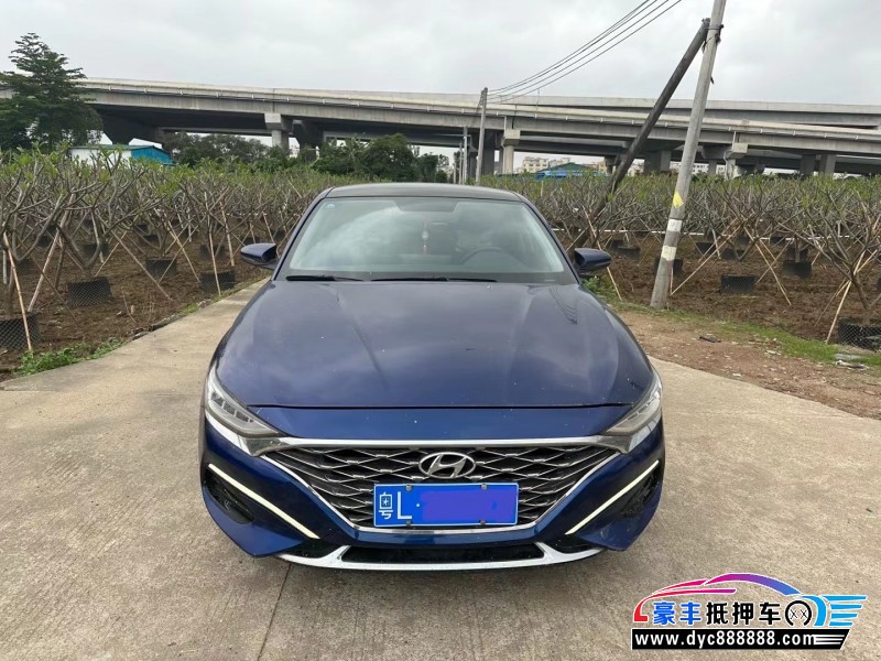 20年现代菲斯塔轿车抵押车出售