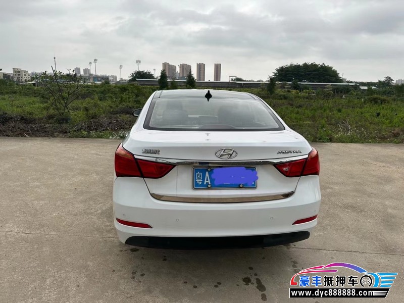 16年现代名图轿车抵押车出售