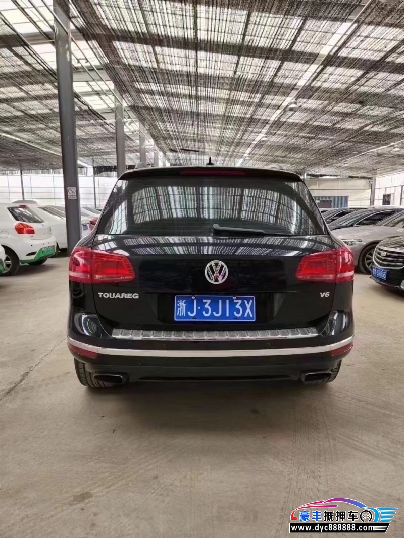 18年大众途锐轿车抵押车出售