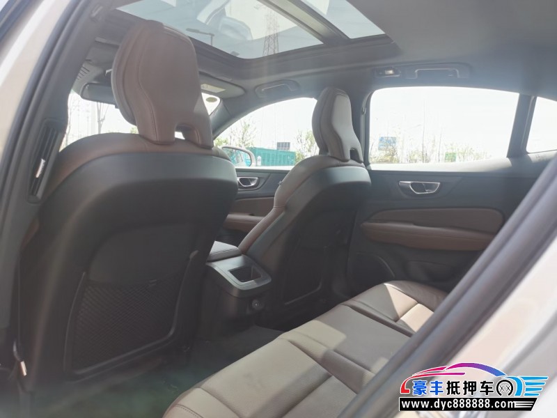 23年沃尔沃S60轿车抵押车出售