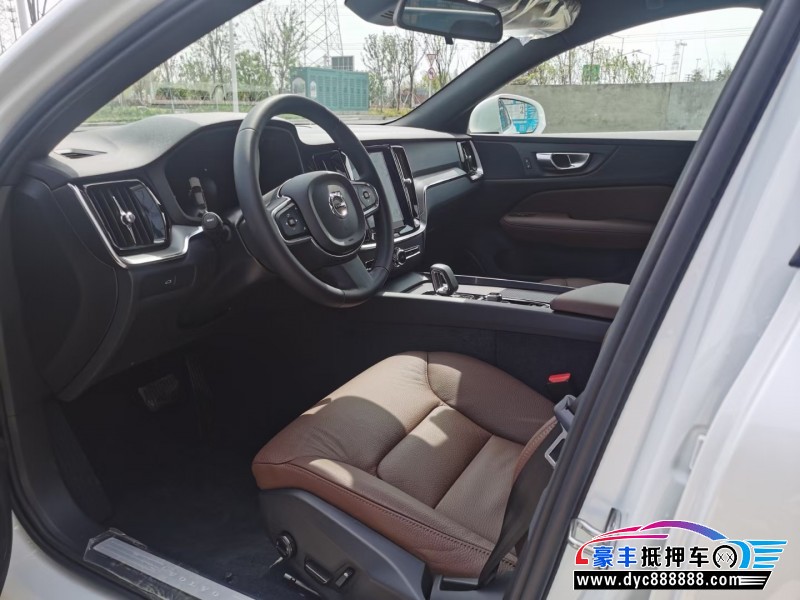 23年沃尔沃S60轿车抵押车出售