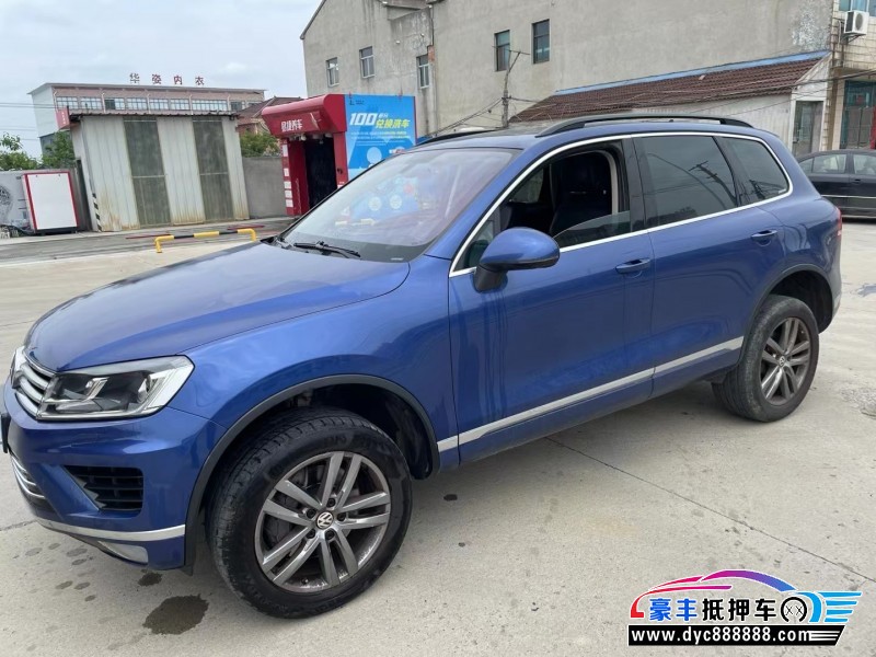 18年大众途锐轿车抵押车出售