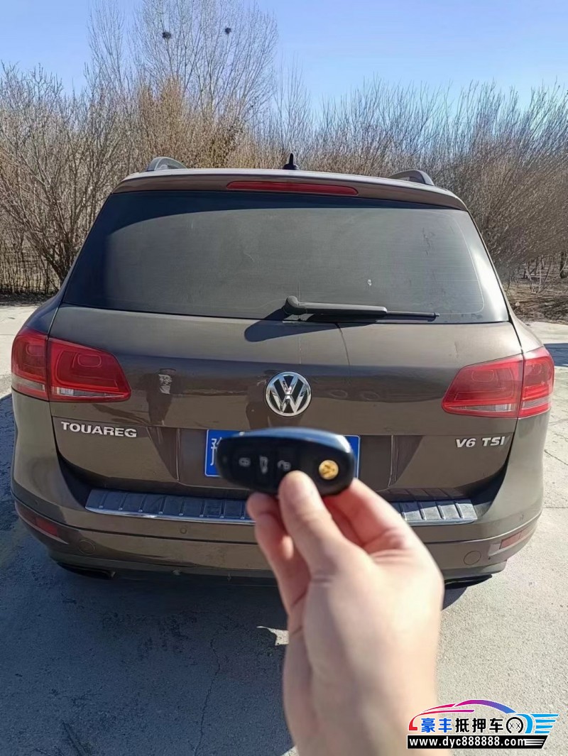 11年大众途锐轿车抵押车出售