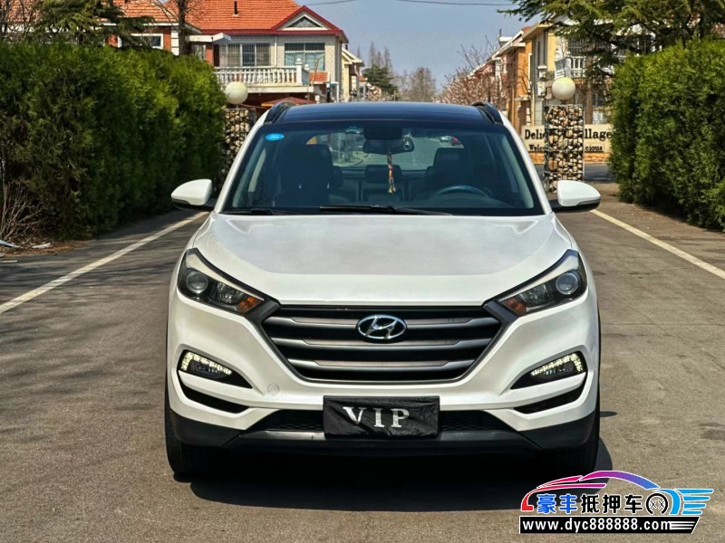 15年现代途胜轿车抵押车出售