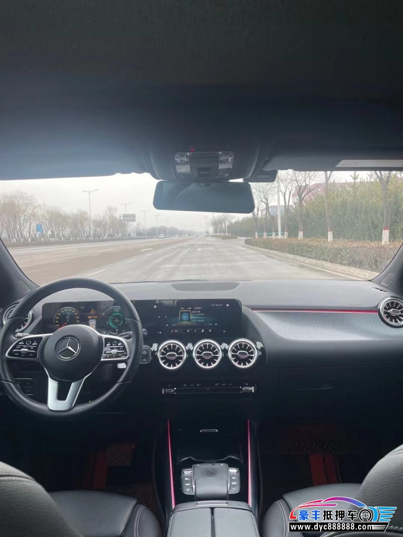 21年奔驰B轿车抵押车出售