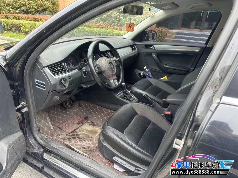 16年大众宝来轿车抵押车出售