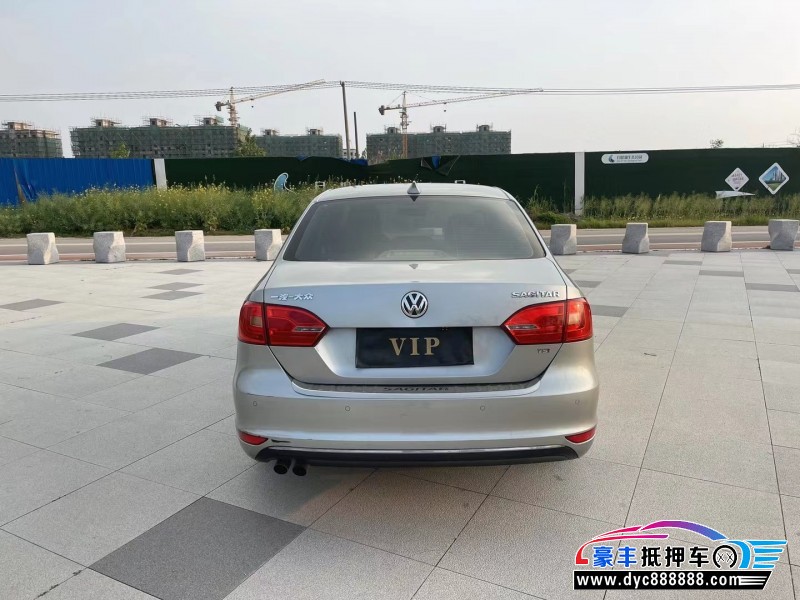 14年大众速腾轿车抵押车出售