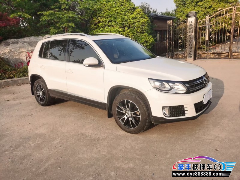 15年大众途观轿车抵押车出售