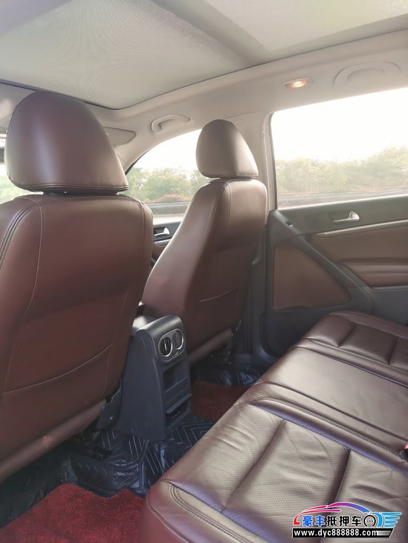 15年大众途观轿车抵押车出售