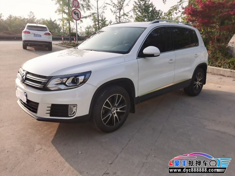 15年大众途观轿车抵押车出售