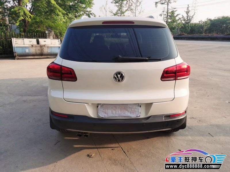 15年大众途观轿车抵押车出售