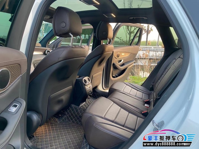20年奔驰GLC轿车抵押车出售