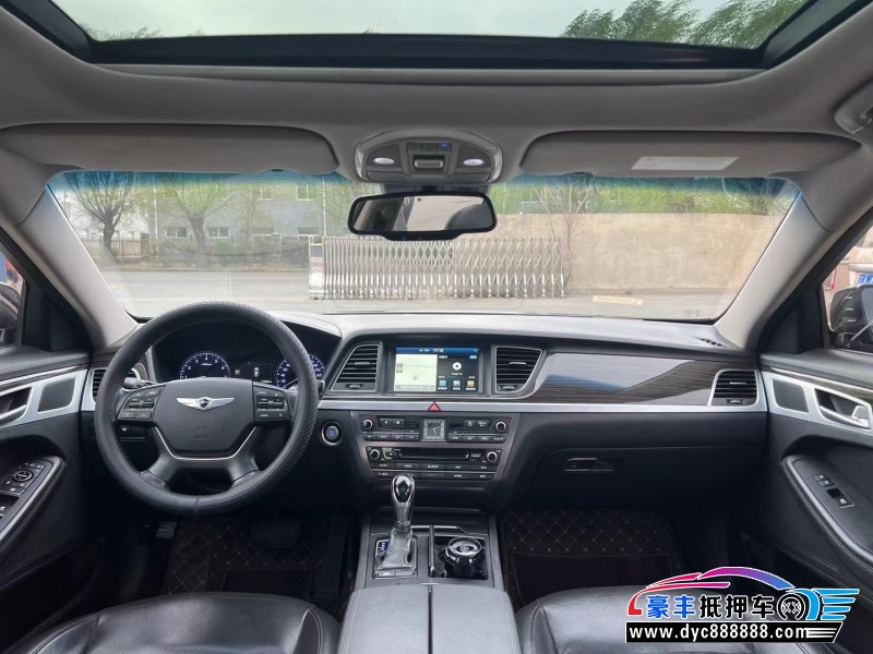 15年现代捷恩斯轿车抵押车出售