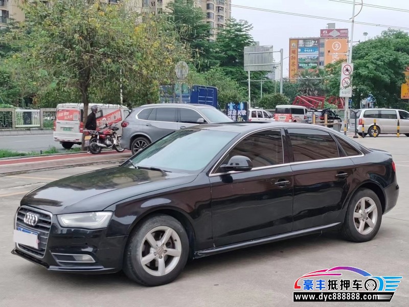 12年奥迪A4轿车抵押车出售