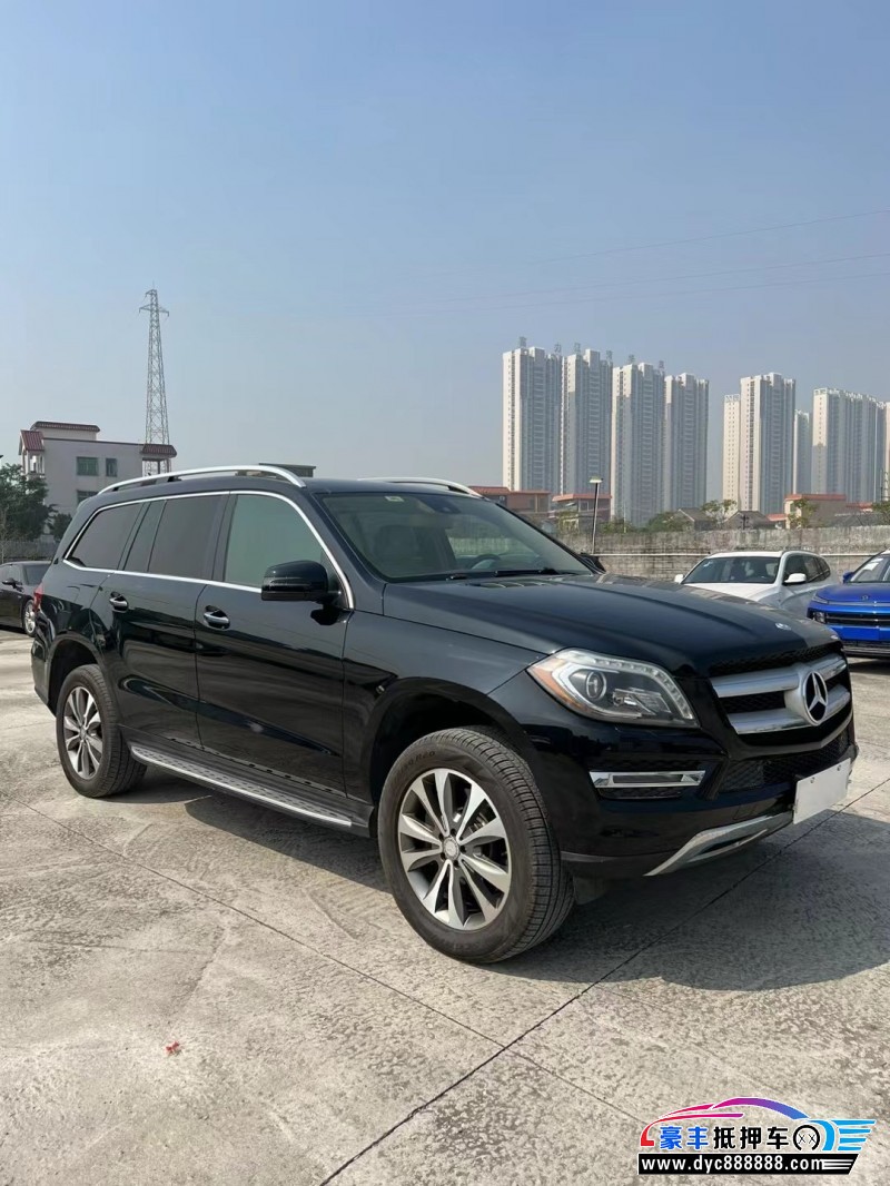 14年奔驰GL轿车抵押车出售
