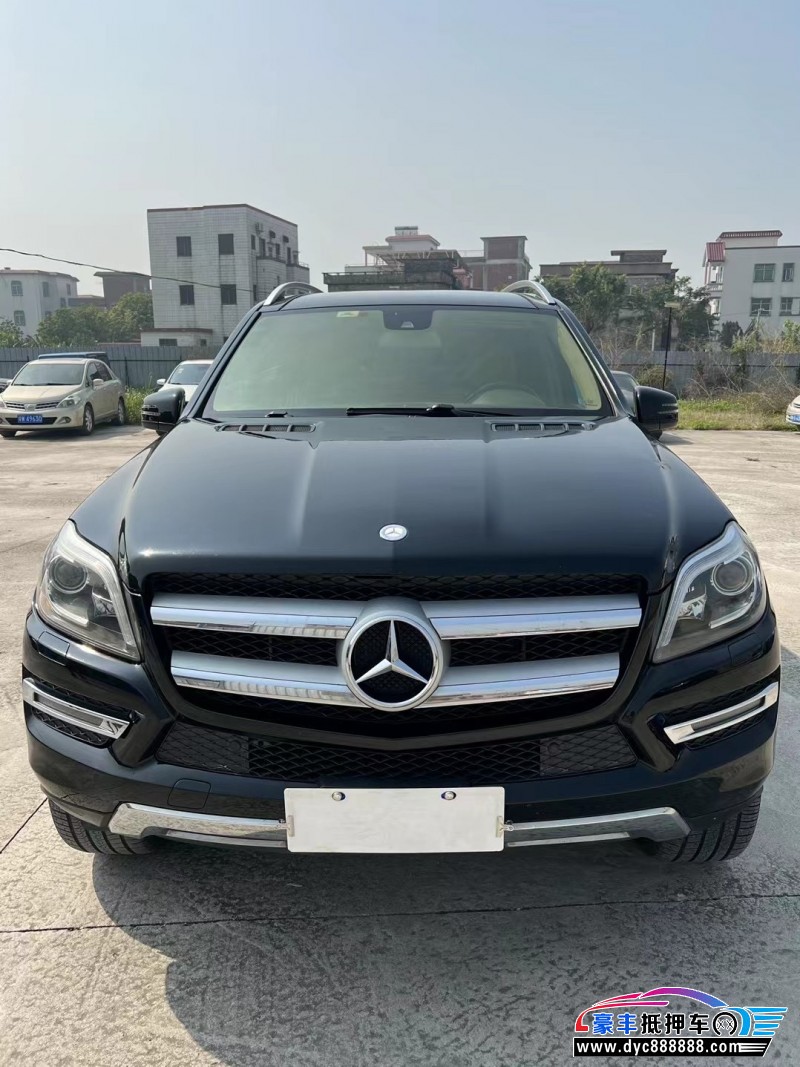 14年奔驰GL轿车抵押车出售