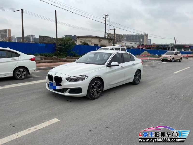 21年宝马1系轿车抵押车出售