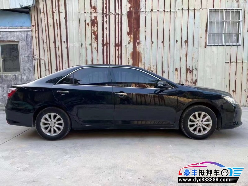 17年丰田凯美瑞轿车抵押车出售