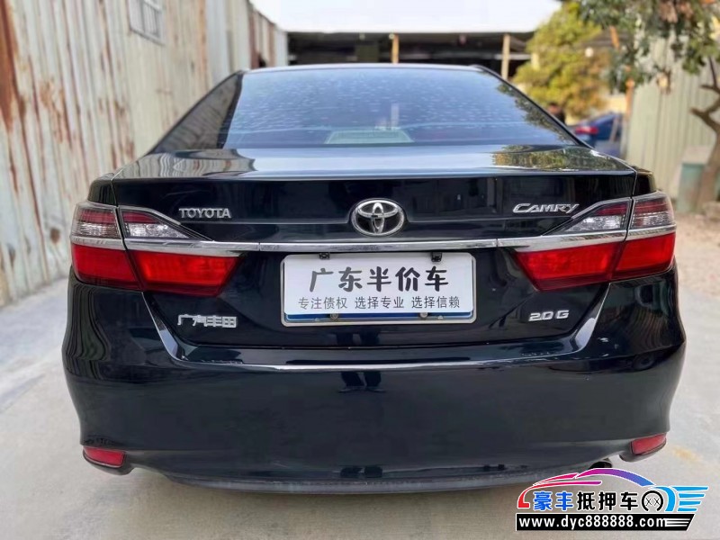 17年丰田凯美瑞轿车抵押车出售