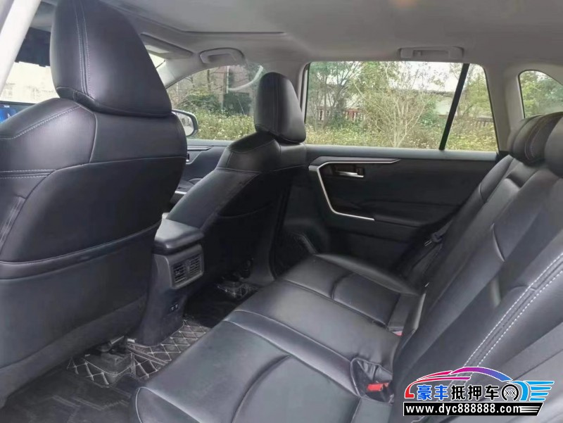 21年丰田RAV4荣放SUV抵押车出售