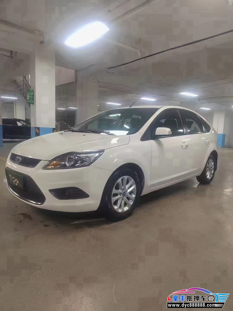 13年福特福克斯轿车抵押车出售