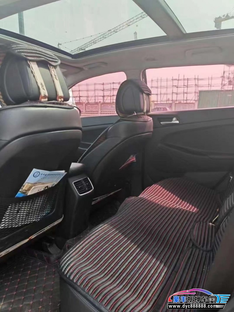 18年现代途胜SUV抵押车出售