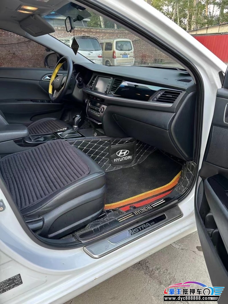 17年现代名图轿车抵押车出售