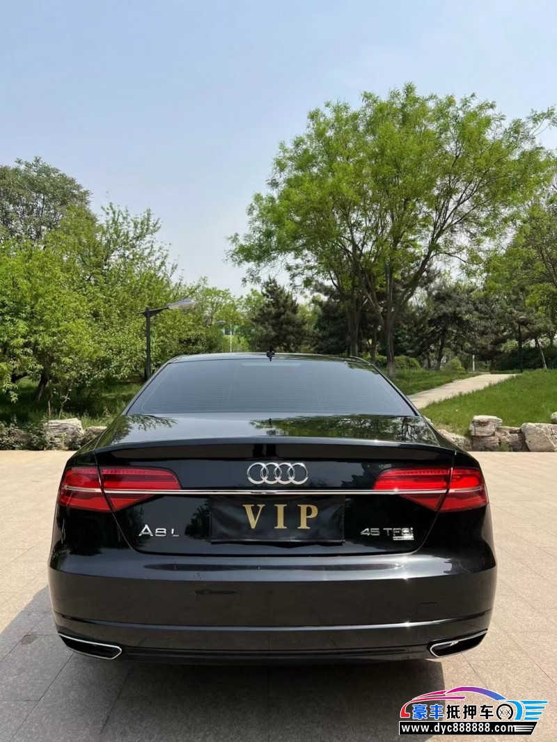 18年奥迪A8轿车抵押车出售