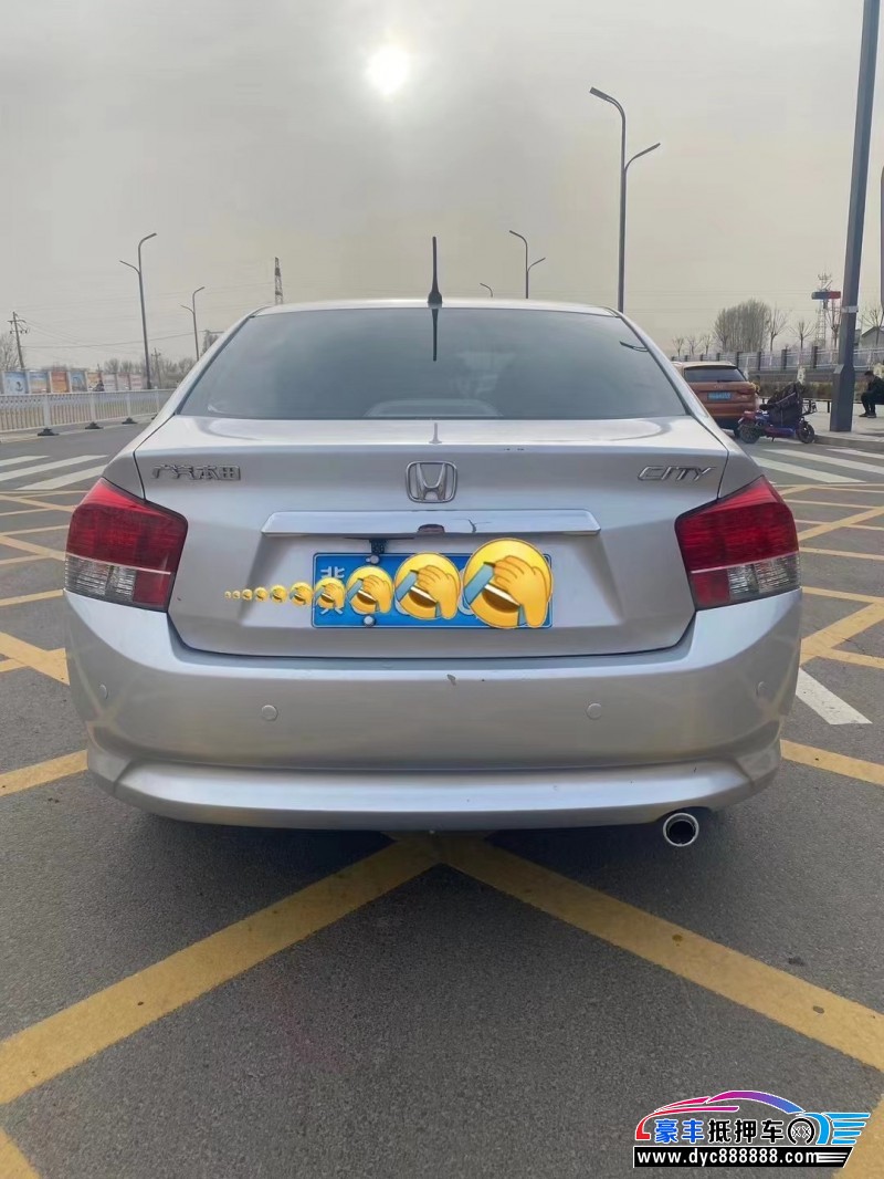 12年本田锋范轿车抵押车出售