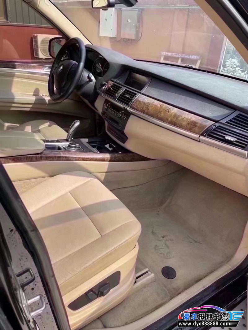 11年宝马X5SUV抵押车出售