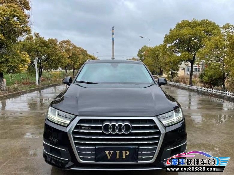 18年奥迪Q7轿车抵押车出售