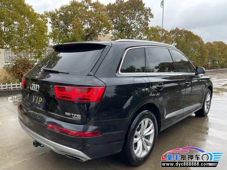 18年奥迪Q7轿车抵押车出售