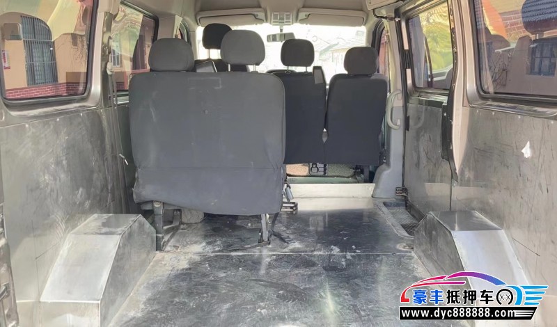 18年上汽大通V80MPV抵押车出售