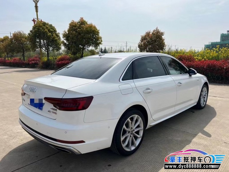 20年奥迪A4轿车抵押车出售