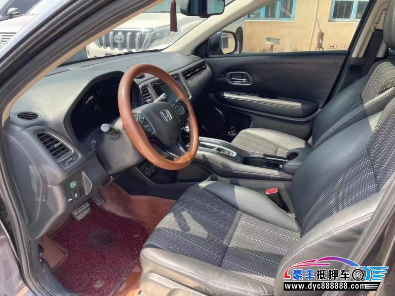 15年本田缤智轿车抵押车出售