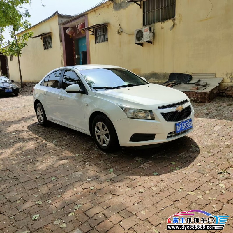 12年雪佛兰科鲁兹轿车抵押车出售