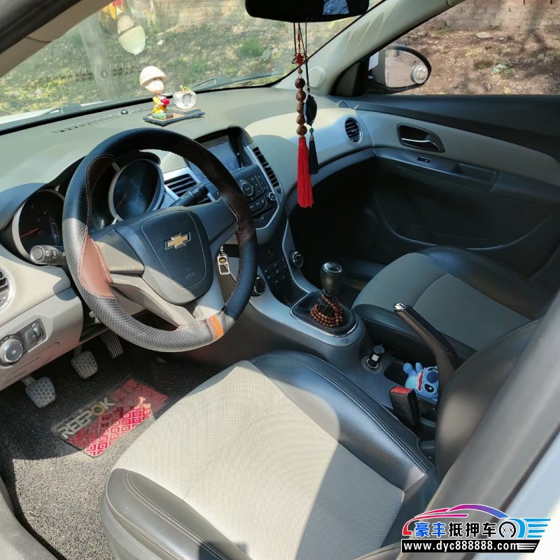 12年雪佛兰科鲁兹轿车抵押车出售